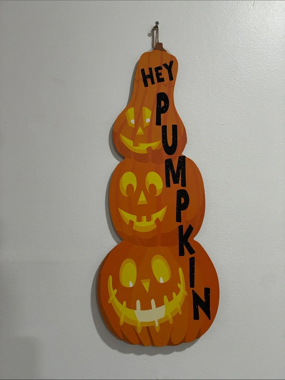 NWT- 24”- Glittered Hey Pumpkin- Triple Stacked Jack-O'-Lantern Wall Decor Sign
